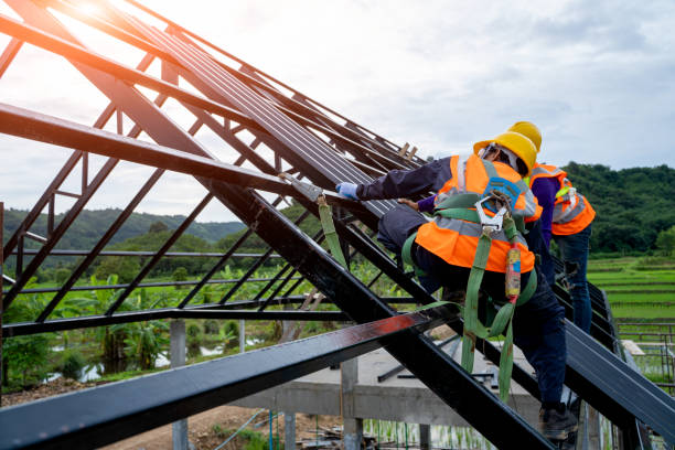 Best Flat Roof Repair Services  in Vernon, WI